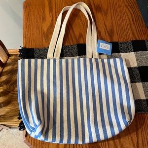 NWT Yankee Candle Tote